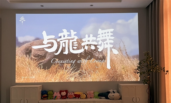 室投影仪选购推荐！这四款闭眼入不踩雷pg电子娱乐平台2025年高性价比卧(图6)